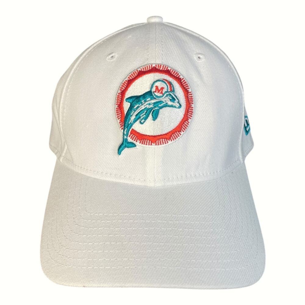 New Era NFL Men’s White Miami Dolphin’s Medium/Large Fitted Hat